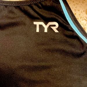 TYR Durafast Elite® Reversible Women's Diamondfit Swimsuit - Hexa